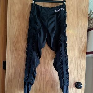 Skinnify Black Women's Resistance Leggings